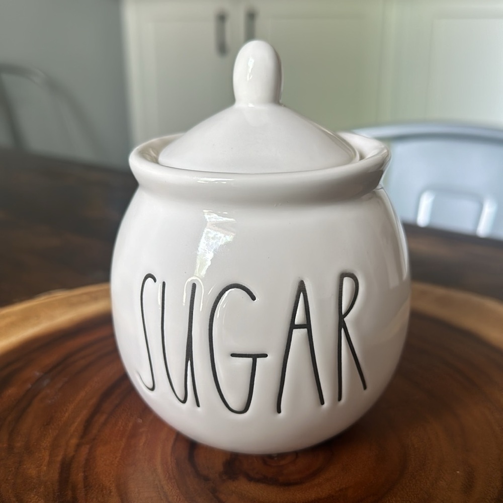 Rae Dunn SUGAR bowl with lid